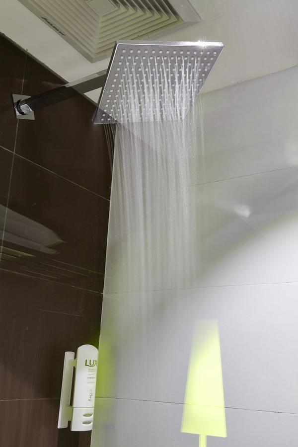 Iu Hotel Shanghai Dongchuan Road Metro Station 외부 사진